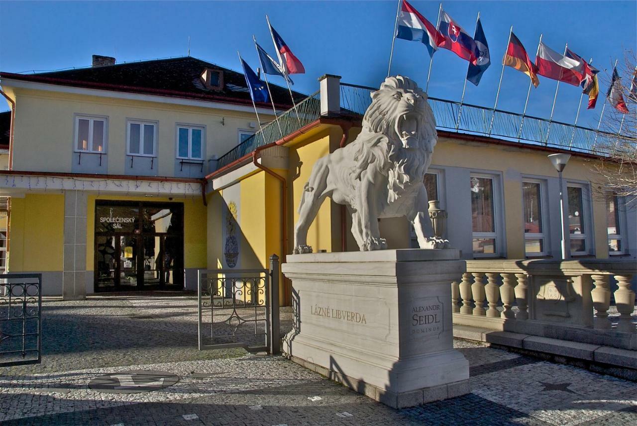 Hejnice Retreat Exteriör bild